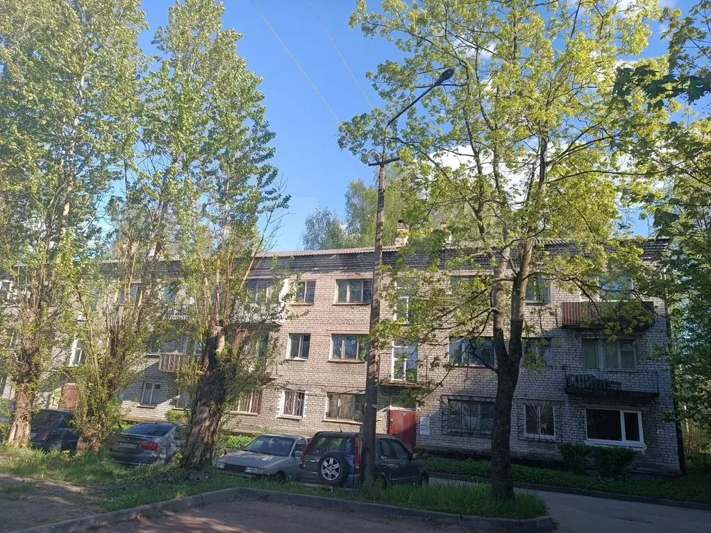 Комната 16,5 м в 5-к., 3/3 эт. - Фото 0