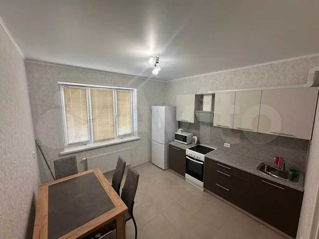1-к. квартира, 42 м, 5/9 эт. - Фото 0