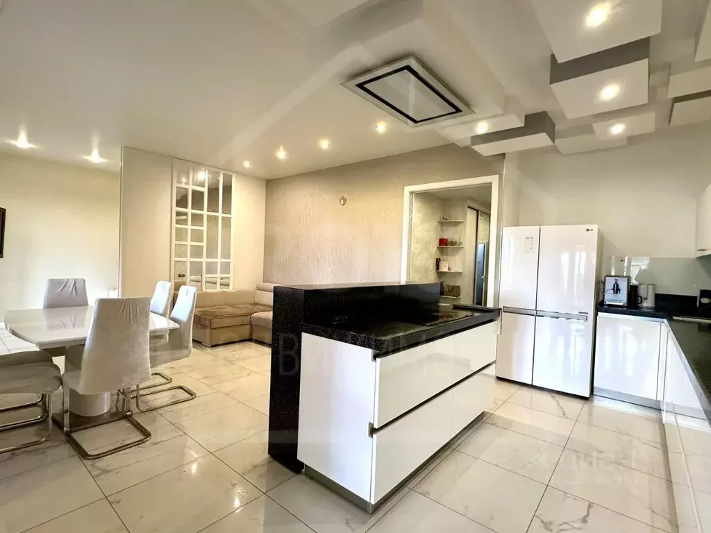 Таунхаус в Омская область, Омск Щедрая ул., 20к4 (197 м) - Фото 2