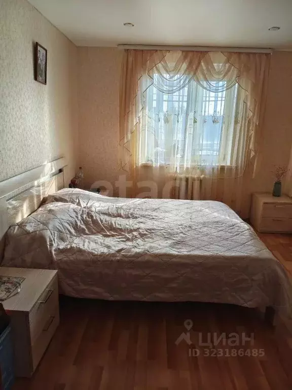 3-к кв. Саратовская область, Соколовый рп ул. Октябрьская, 25 (75.0 м) - Фото 2