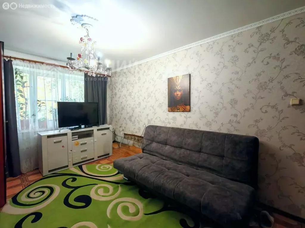 2-комнатная квартира: Канаш, улица Куйбышева, 24 (53.7 м) - Фото 0