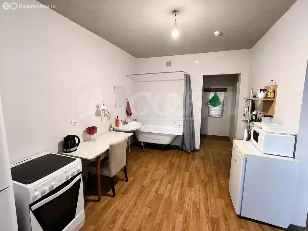 2-комнатная квартира: Тюмень, улица Вадима Бованенко, 4 (57 м) - Фото 1