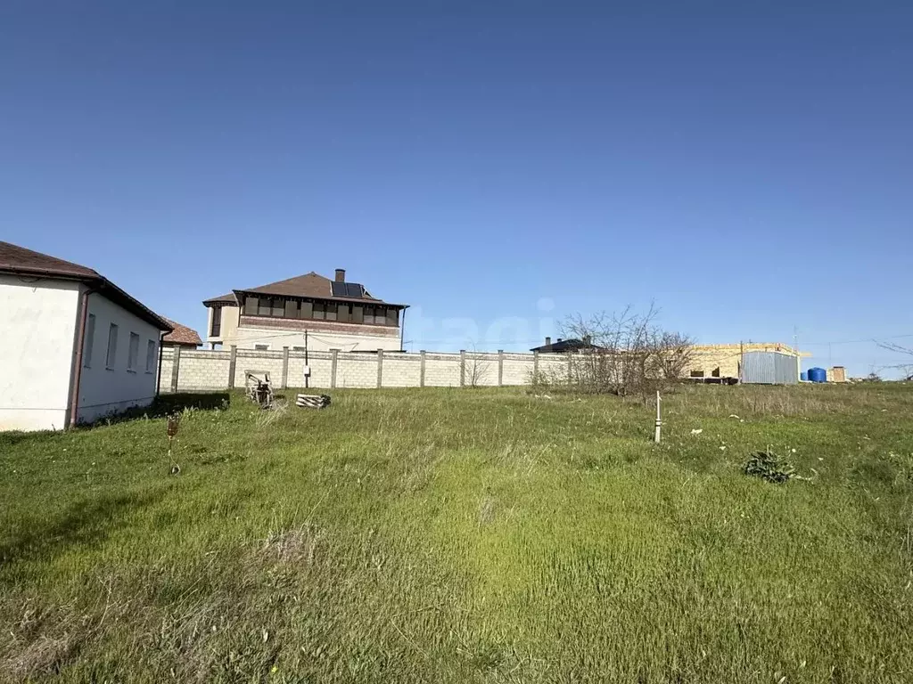 Участок в Крым, Симферопольский район, с. Мирное ул. Учительская (9.86 ... - Фото 2