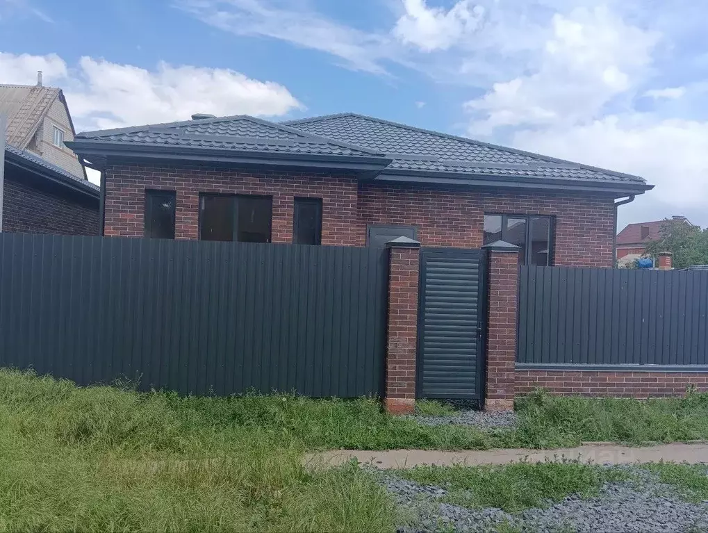 Дом в Ростовская область, Азовский район, Поселок Красный сад ул. ... - Фото 1