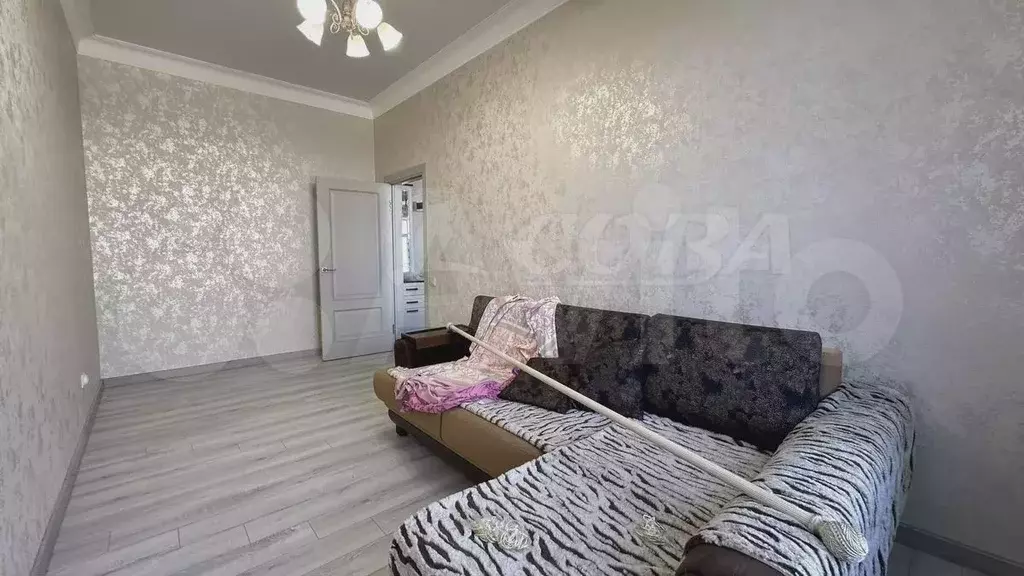 1-к. квартира, 49 м, 2/4 эт. - Фото 0