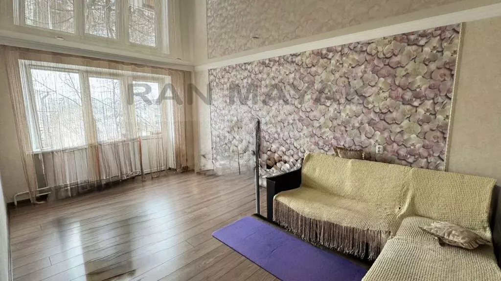 3-к кв. Адыгея, Майкоп ул. Шовгенова, 8 (57.6 м) - Фото 1