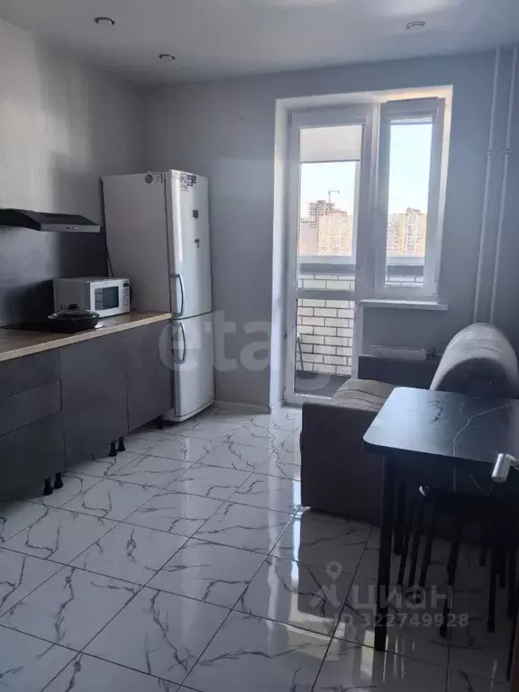 1-к кв. Тюменская область, Тюмень ул. Дмитрия Менделеева, 2 (35.0 м) - Фото 2