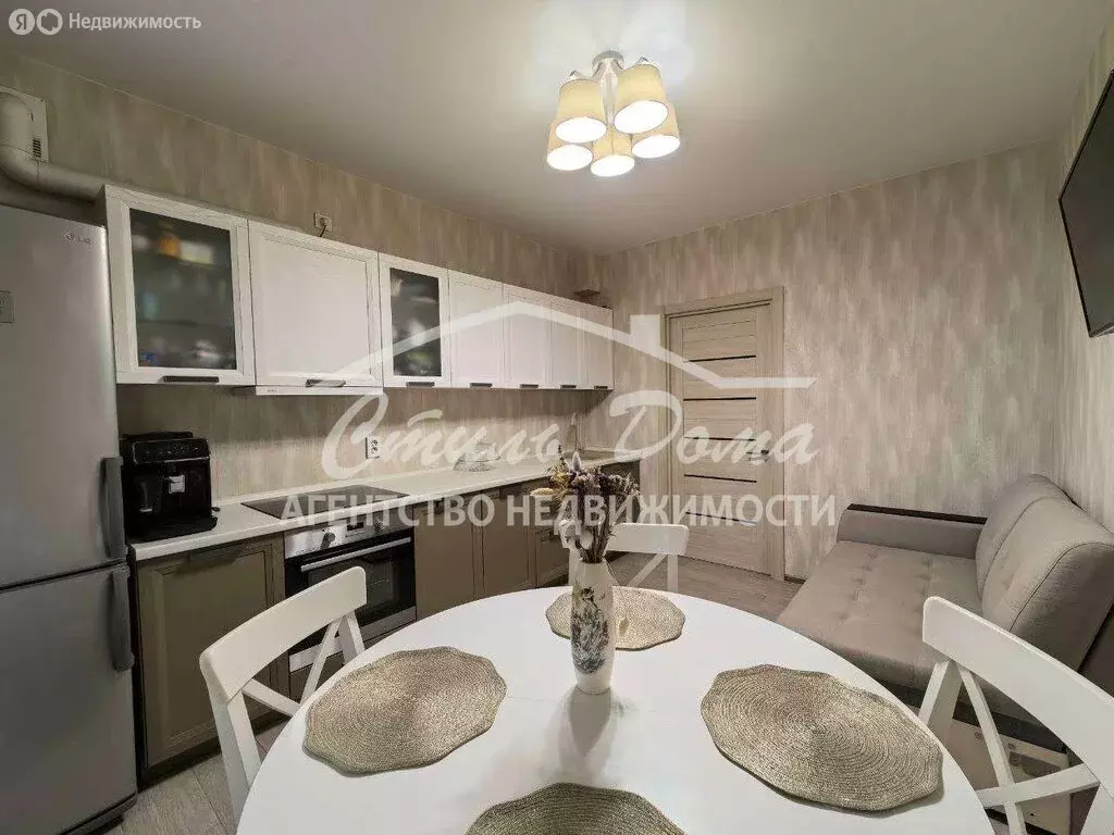 2-комнатная квартира: Волгоград, Новоремесленная улица, 5 (69.4 м) - Фото 2