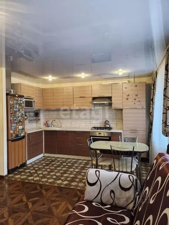 2-к кв. Свердловская область, Екатеринбург ул. Куйбышева, 108 (60.6 м) - Фото 0