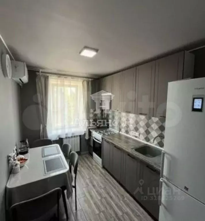 3-к кв. Ростовская область, Азов Азовский район, ул. Кондаурова, 31 ... - Фото 1