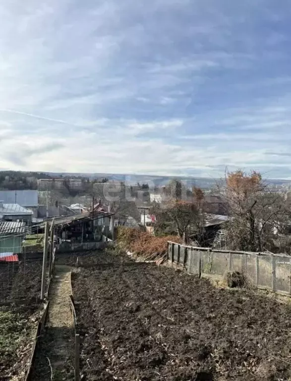Участок в Ставропольский край, Кисловодск ул. Революции, 63 (10.5 ... - Фото 0