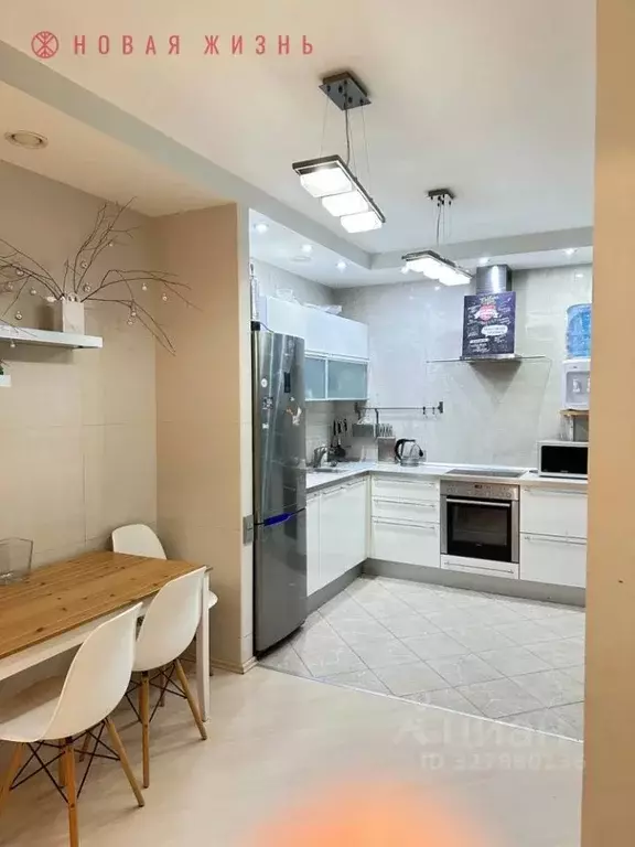 2-к кв. Самарская область, Самара ул. Лейтенанта Шмидта, 1с4 (76.2 м) - Фото 1