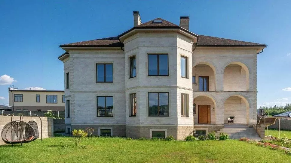 Коттедж в Московская область, Красногорск городской округ, д. ... - Фото 1