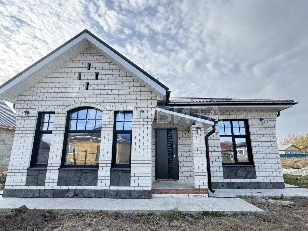 Дом в Тюменская область, Тюменский муниципальный округ, д. Тураева  ... - Фото 1