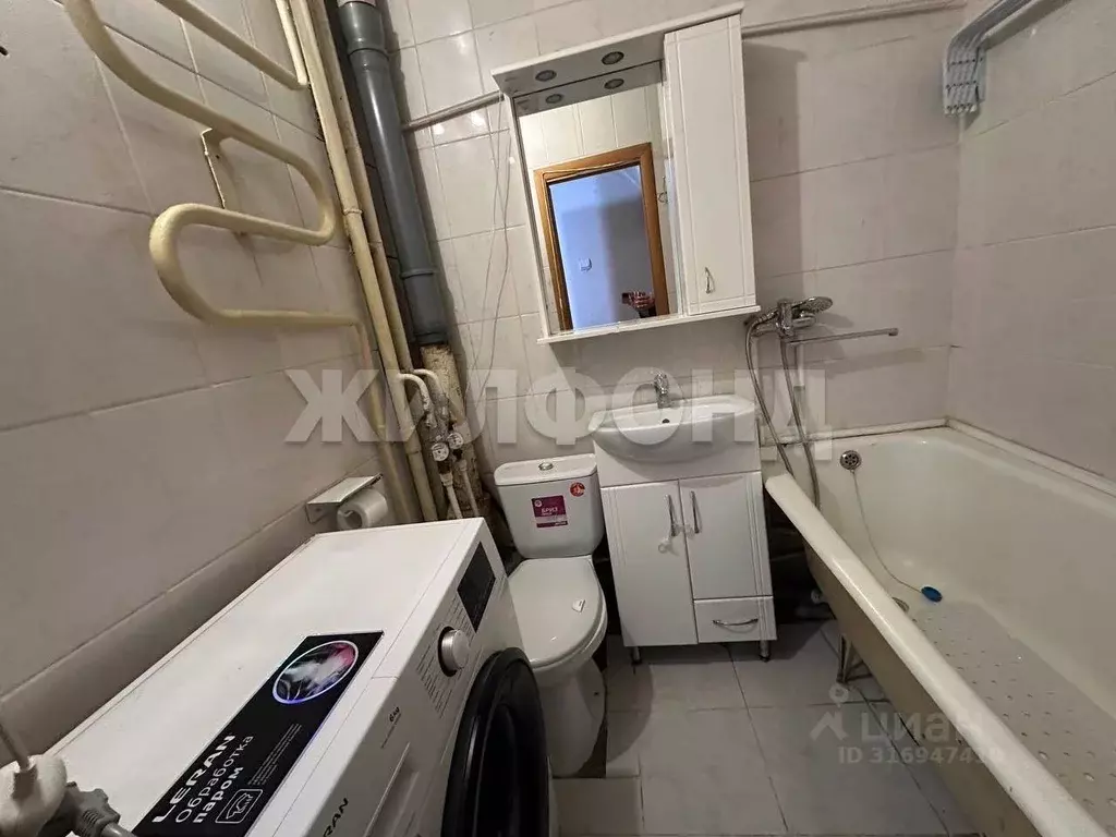 1-к кв. Омская область, Омск ул. 24-я Северная, 190 (29.5 м) - Фото 0
