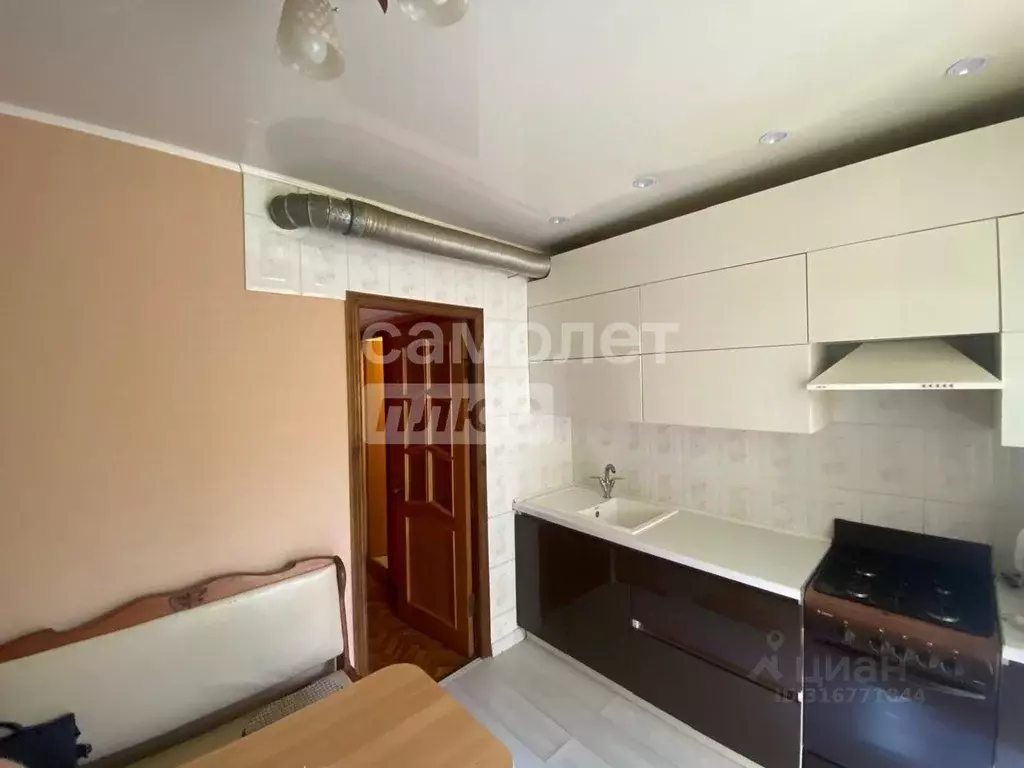 3-к кв. Астраханская область, Астрахань Заводская пл., 60 (67.0 м) - Фото 1