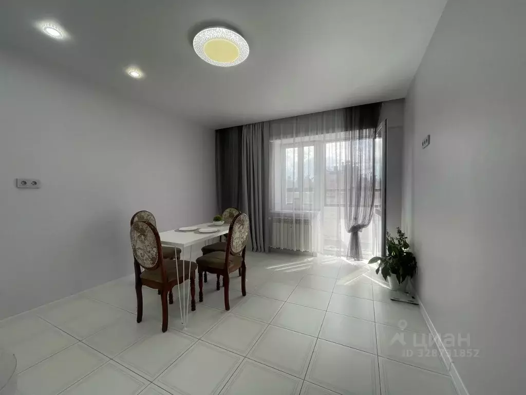 2-к кв. Иркутская область, Иркутск Братская ул., 7/7 (52.0 м) - Фото 1