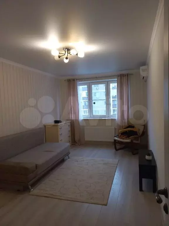 1-к. квартира, 40 м, 7/17 эт. - Фото 0