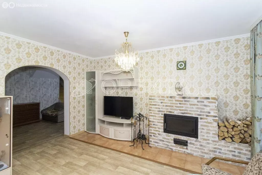 Дом в Тюменский район, деревня Патрушева (258.5 м) - Фото 1
