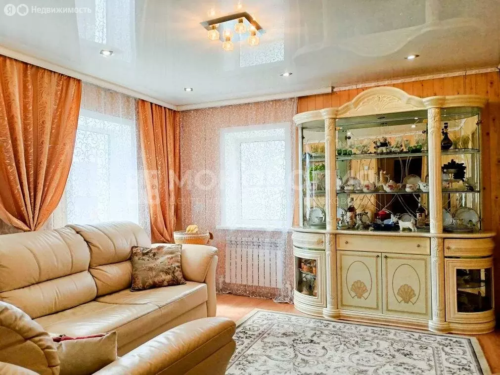 Дом в Белогорск, Сельская улица (176.1 м) - Фото 0
