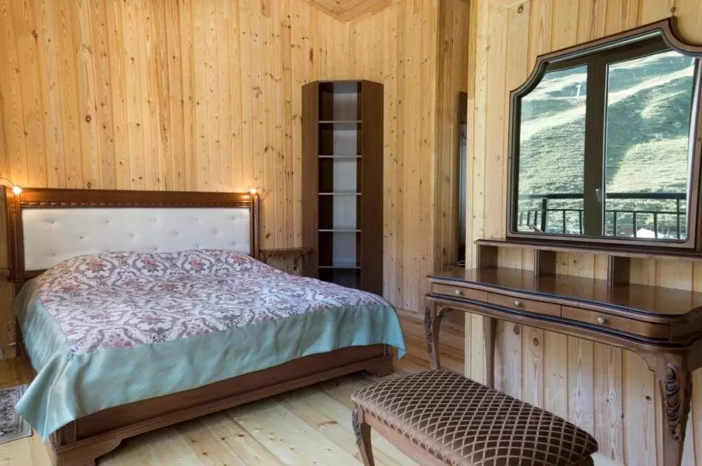 Комната Кабардино-Балкария, Эльбрусский район, с. Терскол ул. ... - Фото 1