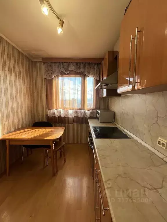 2-к кв. Мурманская область, Мурманск ул. Карла Маркса, 35 (46.2 м) - Фото 0