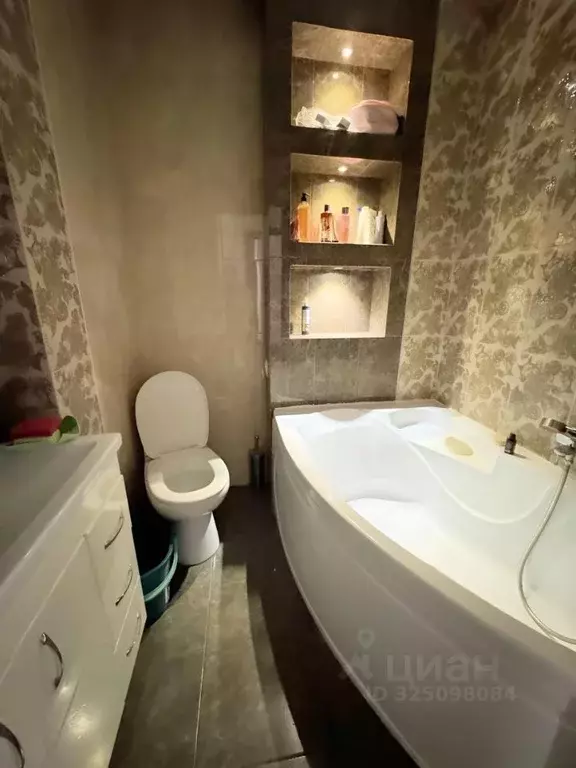 2-к кв. Краснодарский край, Сочи Новый Сочи мкр, ул. Клубничная, 6Б ... - Фото 2