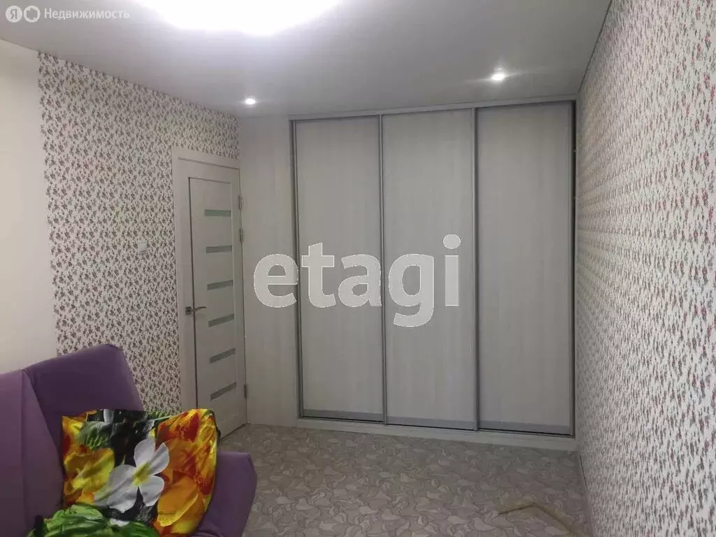 2-комнатная квартира: Ирбит, улица Александра Матросова, 80 (44 м) - Фото 1