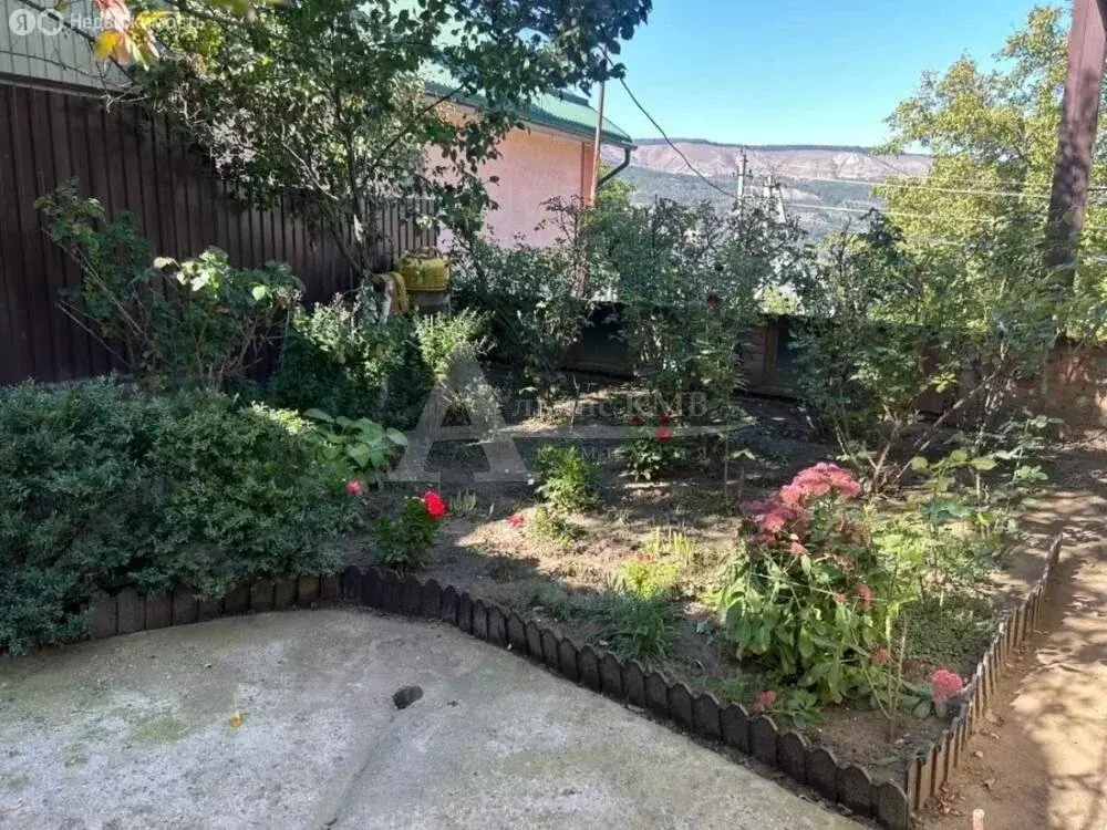 Дом в Кисловодск, улица Фоменко 1-я линия (135.5 м) - Фото 1