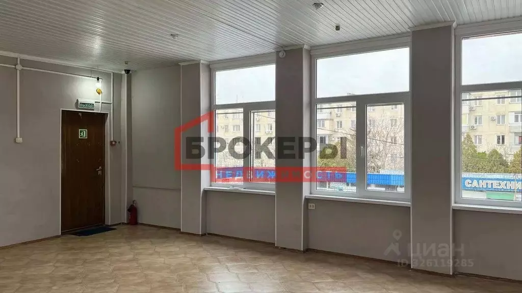 Помещение свободного назначения в Севастополь просп. Октябрьской ... - Фото 2
