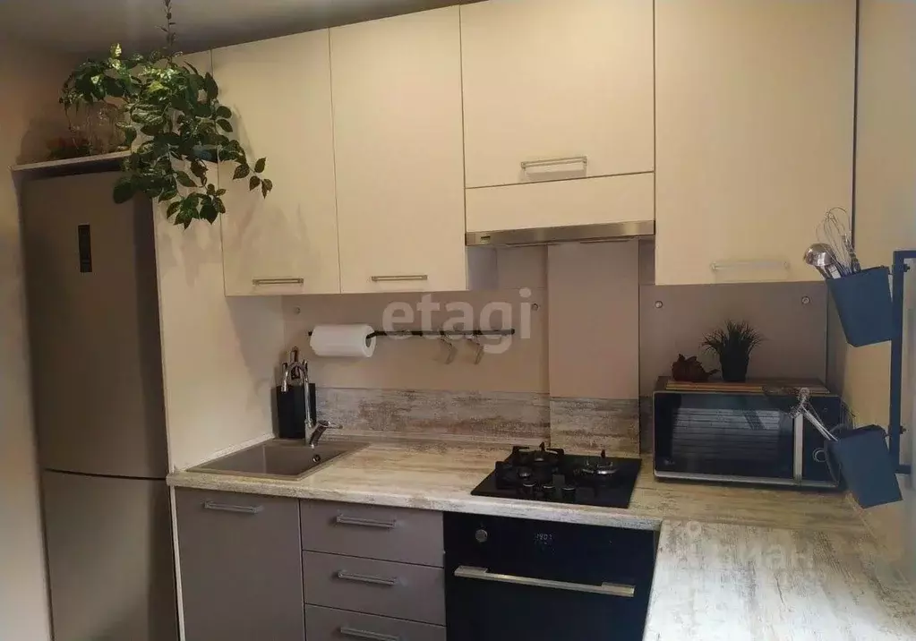 2-к кв. Ямало-Ненецкий АО, Новый Уренгой Дружба мкр, 1/5 (53.5 м) - Фото 1