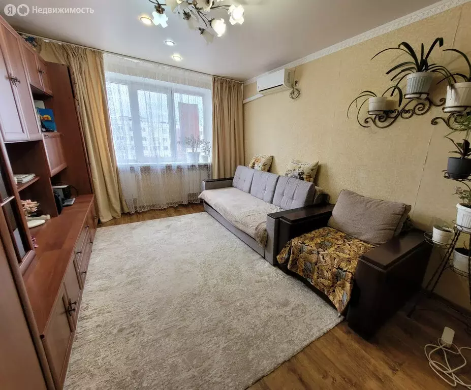 4-комнатная квартира: Аксай, улица Вартанова, 20 (79.2 м) - Фото 0