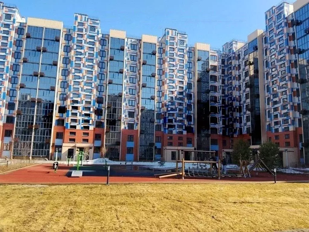 2-к кв. Омская область, Омск Заозерный мкр, ул. Сергея Тюленина, 6 ... - Фото 1