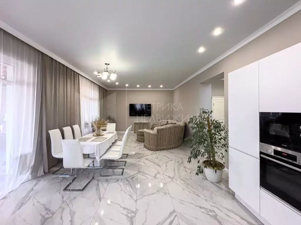 Коттедж в Тюменская область, Тюменский район, с. Гусево  (221 м) - Фото 1