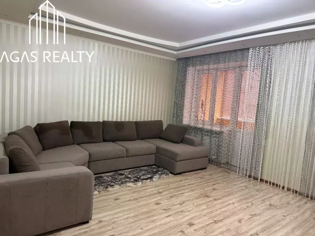 2-к кв. Ставропольский край, Пятигорск ул. Нежнова, 67 (89.6 м) - Фото 1
