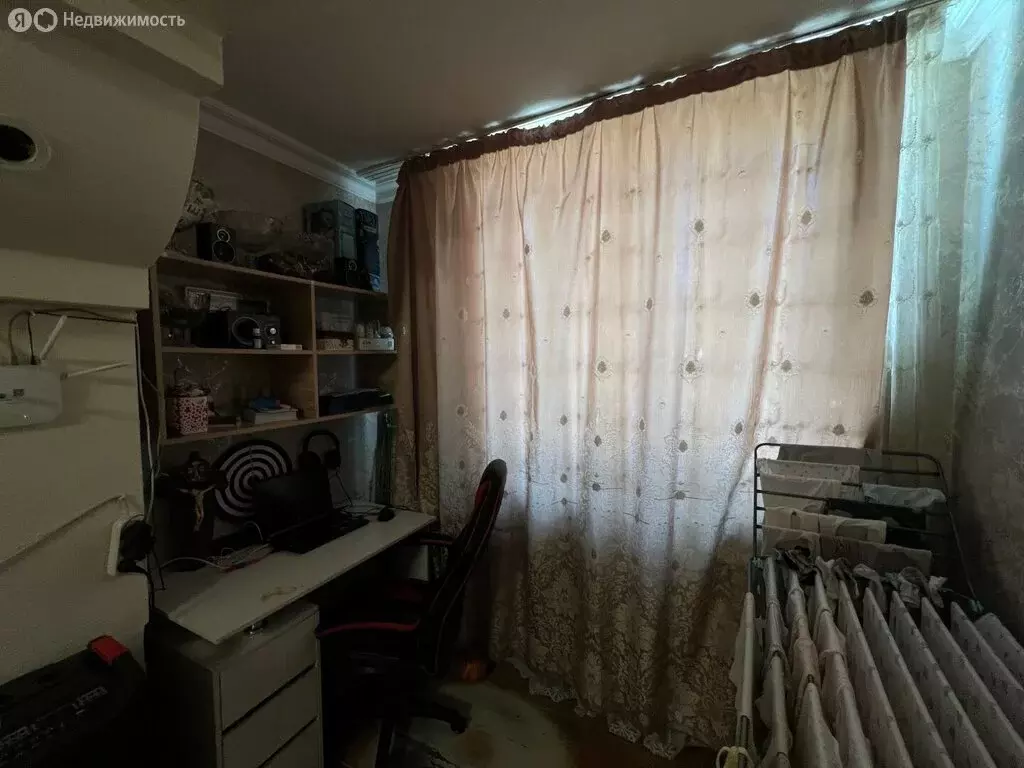 3-комнатная квартира: село Октябрьское, улица Павла Тедеева, 107Е (74 ... - Фото 2