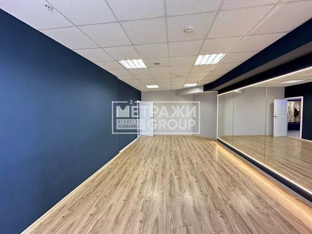 Помещение свободного назначения в Московская область, Королев просп. ... - Фото 1