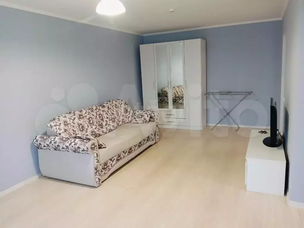 1-к. квартира, 40 м, 9/16 эт. - Фото 0