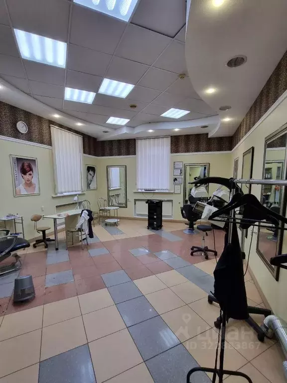 Помещение свободного назначения в Тульская область, Тула Советская ... - Фото 1