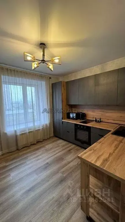 2-к кв. Красноярский край, Красноярск Караульная ул., 43/4 (53.0 м) - Фото 1