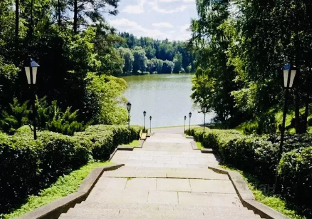 Коттедж в Московская область, Одинцовский городской округ, пос. ... - Фото 1