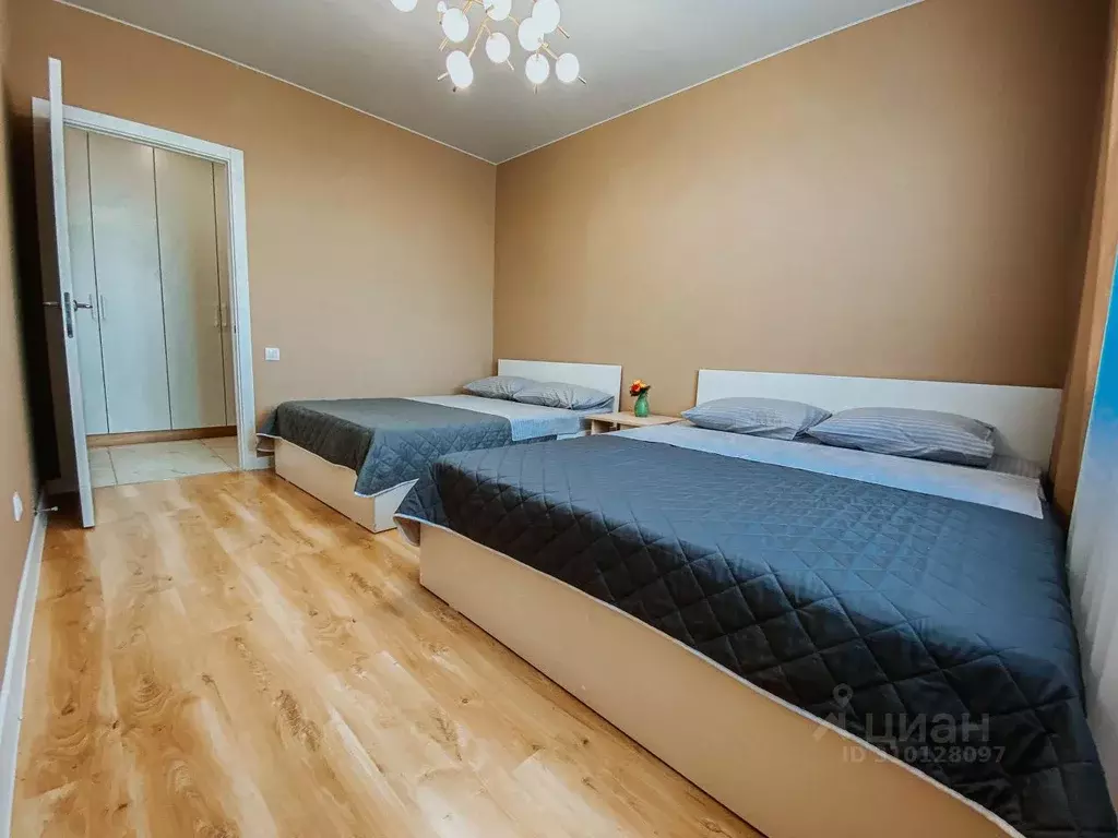 3-к кв. Ульяновская область, Ульяновск бул. Знаний, 2 (80.0 м) - Фото 1