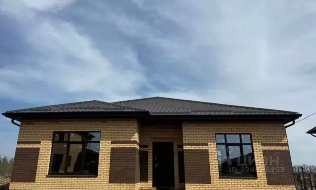 Дом в Ставропольский край, Шпаковский муниципальный округ, с. Татарка ... - Фото 1