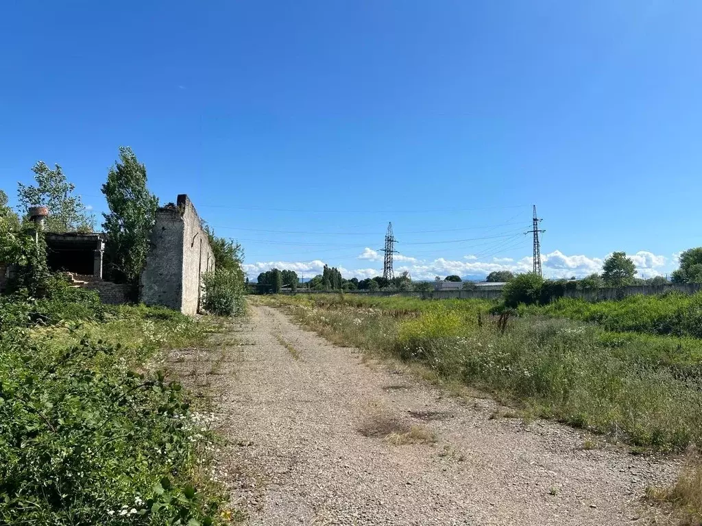 Помещение свободного назначения в Краснодарский край, Апшеронск ул. ... - Фото 2