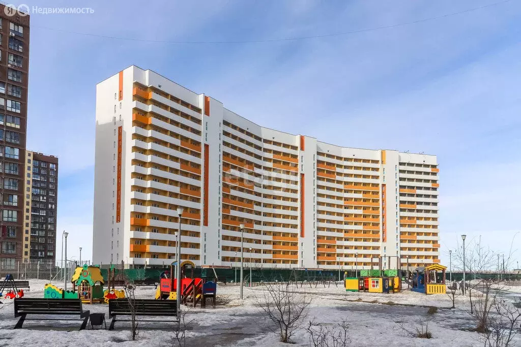 Квартира-студия: Тюмень, улица Новосёлов, 117 (18.5 м) - Фото 1