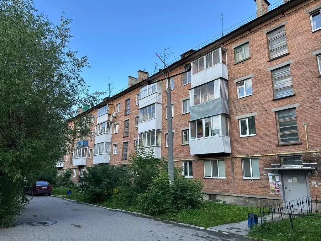 3-к кв. Свердловская область, Березовский ул. Максима Горького, 4Б ... - Фото 0