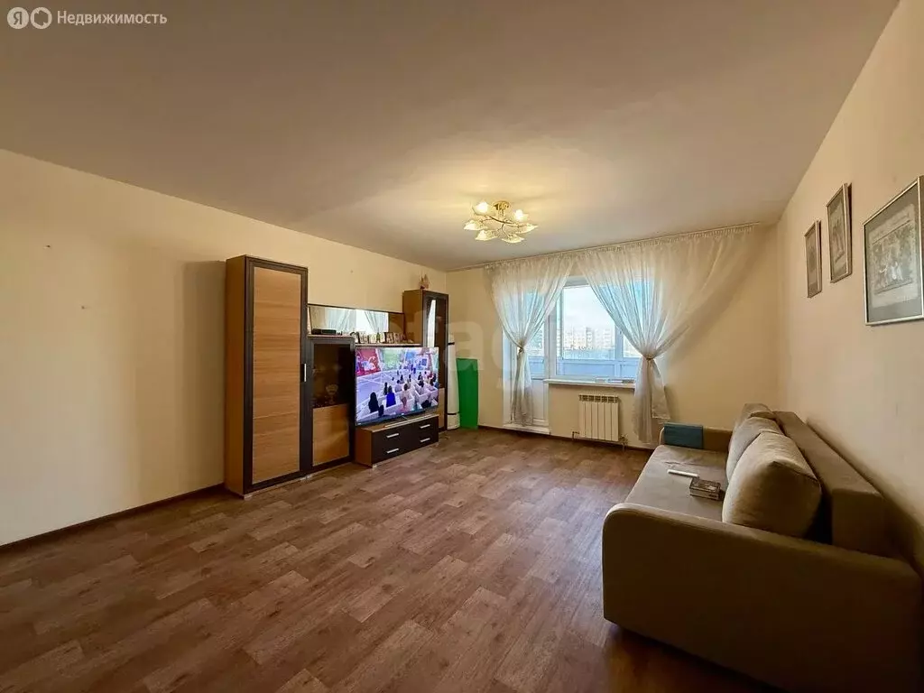 2-комнатная квартира: Нижний Тагил, Тагилстроевская улица, 21 (64.2 м) - Фото 2