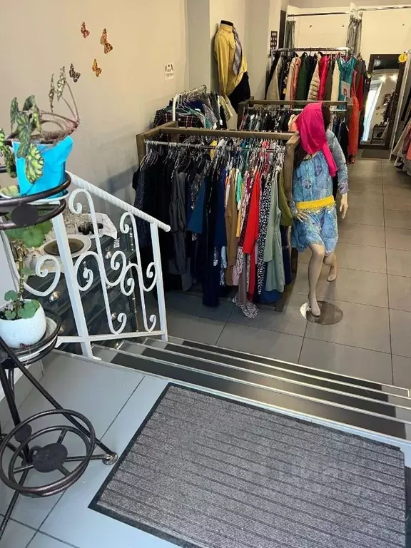 Помещение свободного назначения в Красноярский край, Красноярск ул. ... - Фото 0