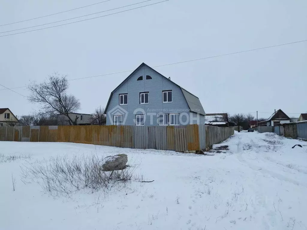 Дом в Волгоградская область, Палласовка Восточная ул. (188 м) - Фото 1