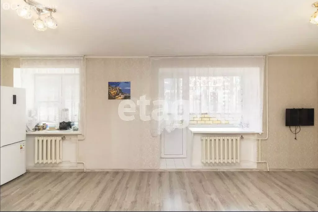 Квартира-студия: Тюмень, улица Прокопия Артамонова, 9 (30.9 м) - Фото 1